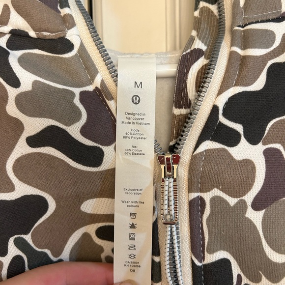 Camouflage Half-Zip Hoodie - Picture 4 of 4